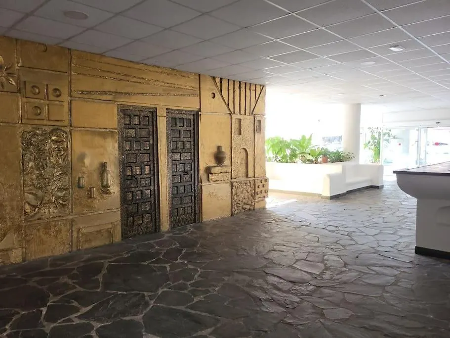 Superbe Apartement En Residence Avec Piscine Roses Apartment